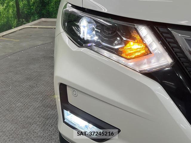 Nissan X-TRAIL 2018-03 8726738-12