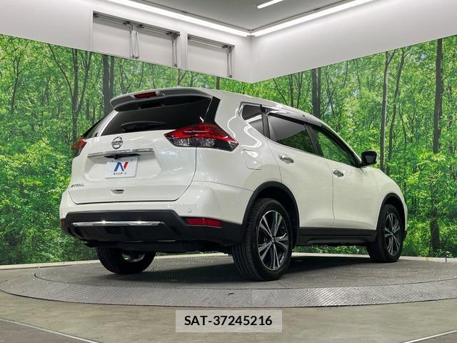 Nissan X-TRAIL 2018-03 8726738-16
