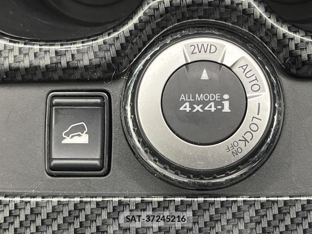 Nissan X-TRAIL 2018-03 8726738-4