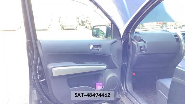 Nissan X-TRAIL 2012-03 8727400-19
