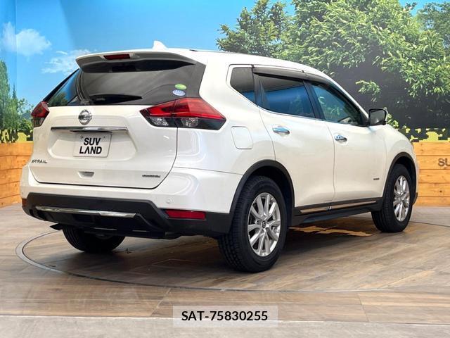 Nissan X-TRAIL 2017-07 8727762-16