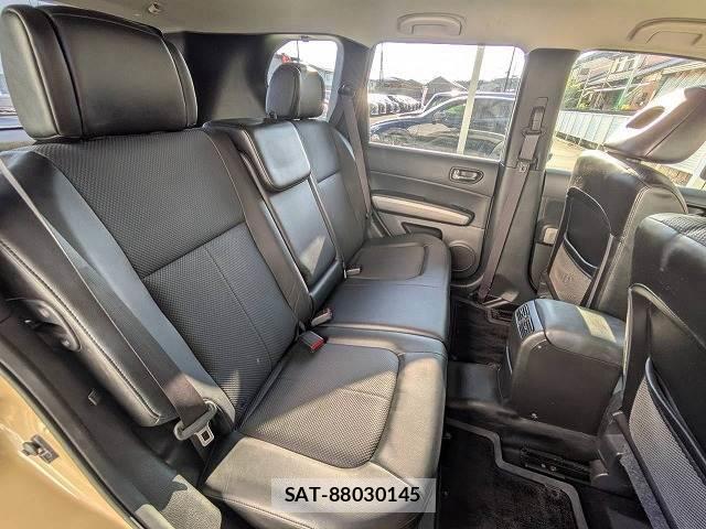 Nissan X-TRAIL 2011-06 8728510-11