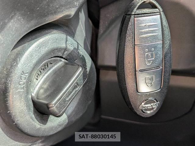 Nissan X-TRAIL 2011-06 8728510-7