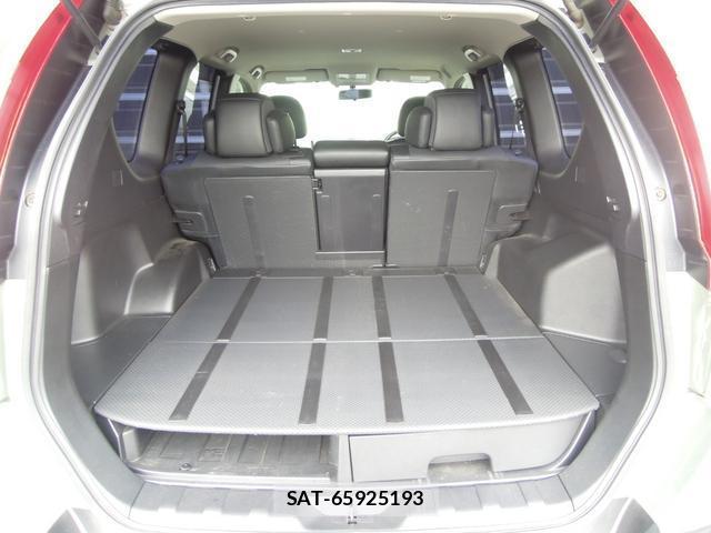 Nissan X-TRAIL 2012-07 8728892-11