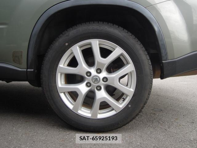 Nissan X-TRAIL 2012-07 8728892-18