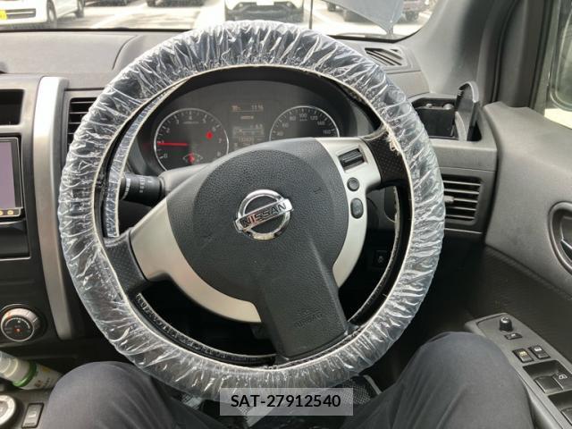 Nissan X-TRAIL 2013-10 8728964-10