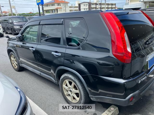 Nissan X-TRAIL 2013-10 8728964-13