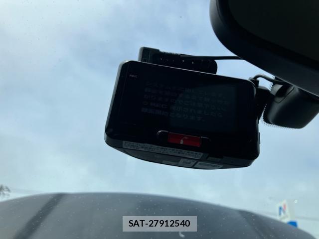 Nissan X-TRAIL 2013-10 8728964-18
