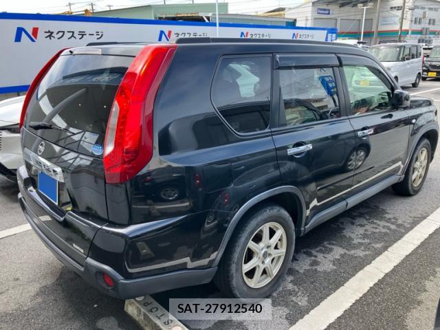 Nissan X-TRAIL 2013-10 8728964-2