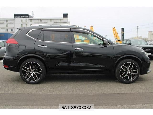 Nissan X-TRAIL 2017-11 8730063-14