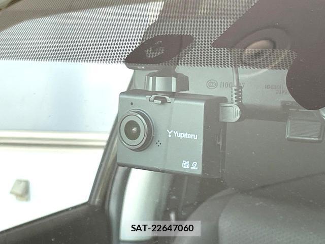Nissan X-TRAIL 2016-02 8730454-5