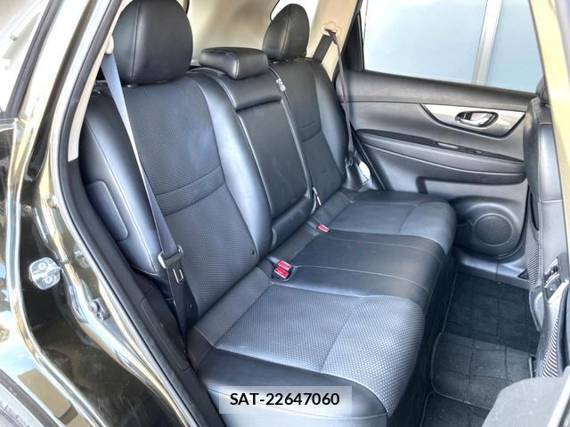 Nissan X-TRAIL 2016-02 8730454-8
