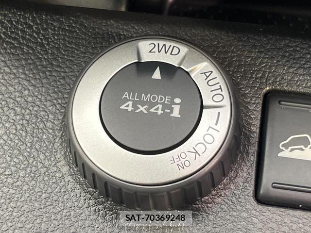 Nissan X-TRAIL 2013-01 8730841-2