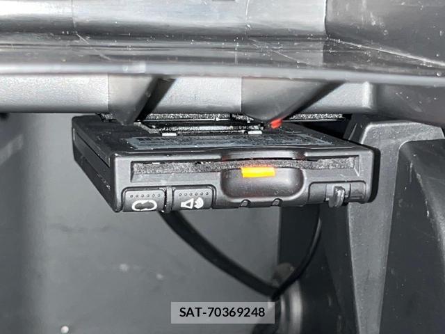 Nissan X-TRAIL 2013-01 8730841-5