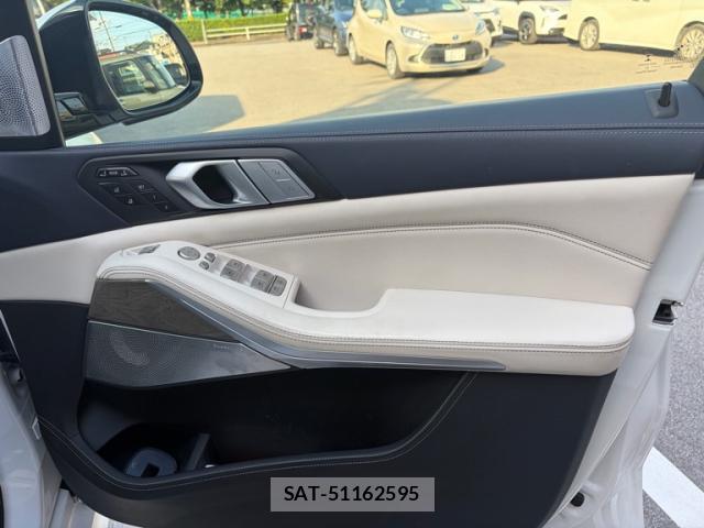 Bmw X7 2021-05 8727512-10
