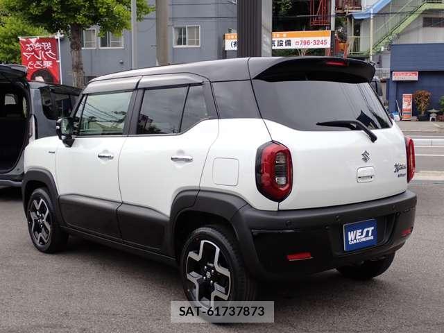 Suzuki X BEE 2026-01 8730127-1