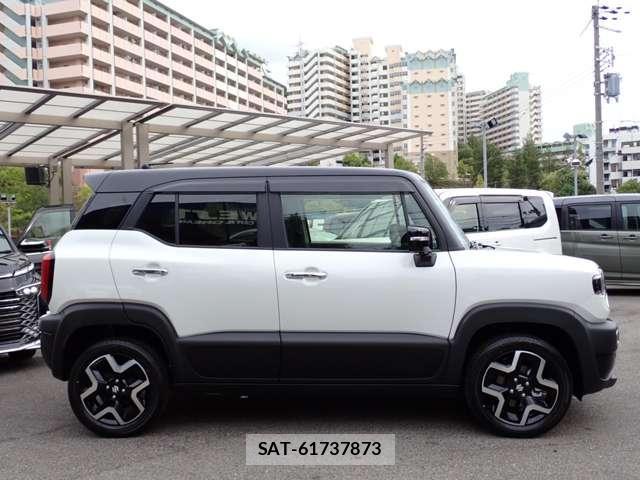 Suzuki X BEE 2026-01 8730127-16