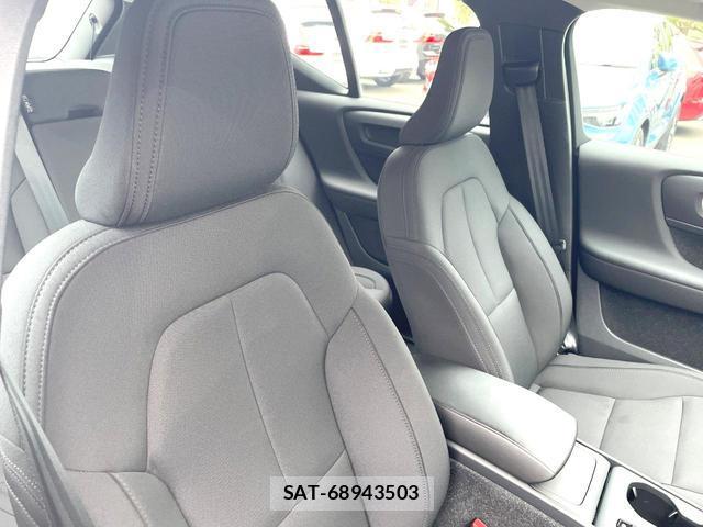 Volvo XC40 2021-09 8726720-10