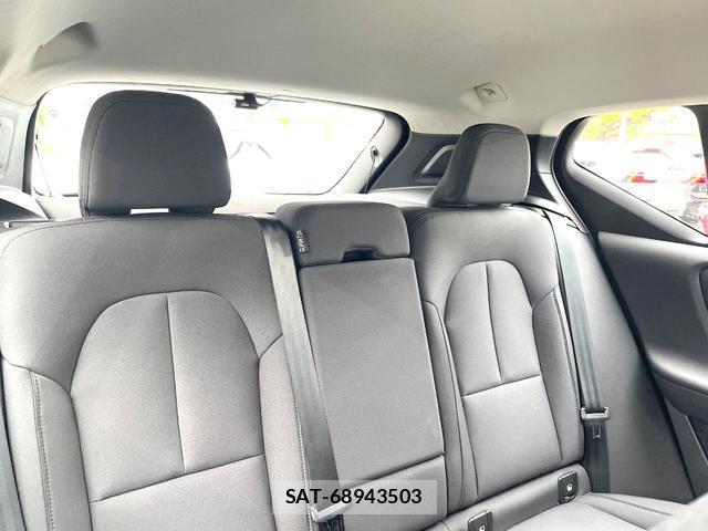 Volvo XC40 2021-09 8726720-11