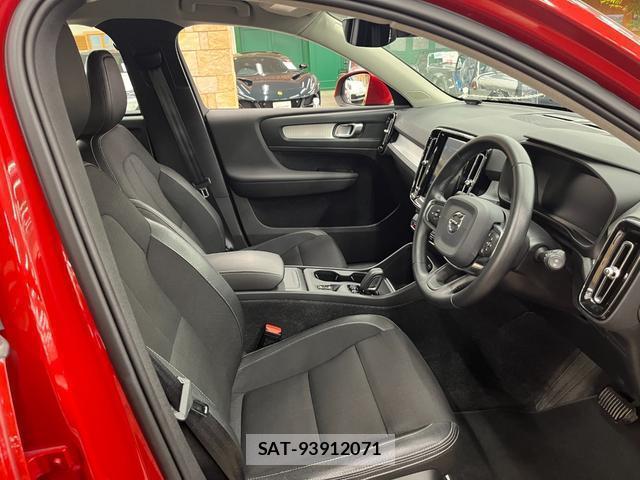 Volvo XC40 2020-04 8726787-3