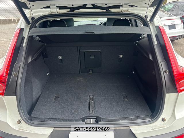 Volvo XC40 2019-03 8727791-7