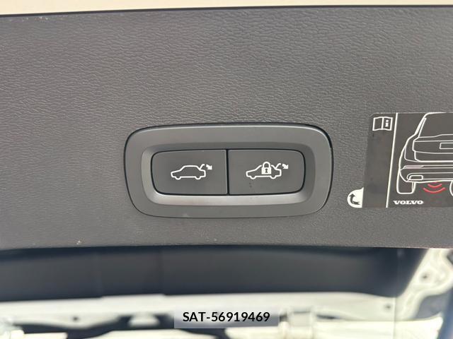 Volvo XC40 2019-03 8727791-8