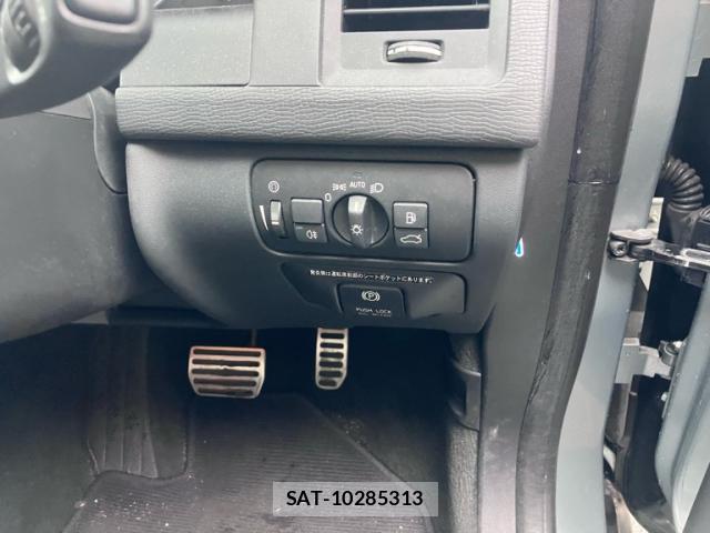 Volvo XC60 2012-08 8727935-14