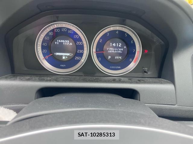 Volvo XC60 2012-08 8727935-16