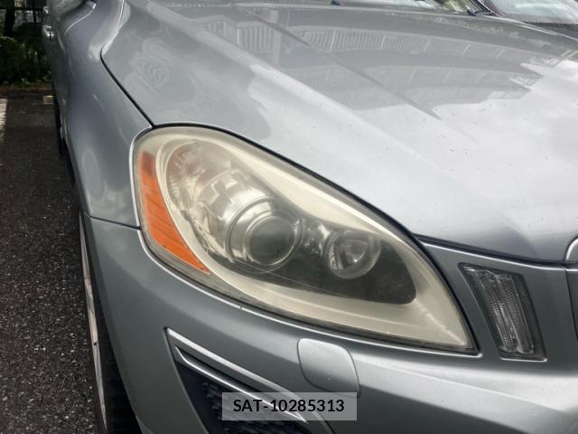 Volvo XC60 2012-08 8727935-2