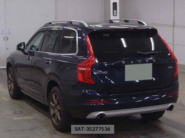 Volvo XC90 2016-07 8729440-1