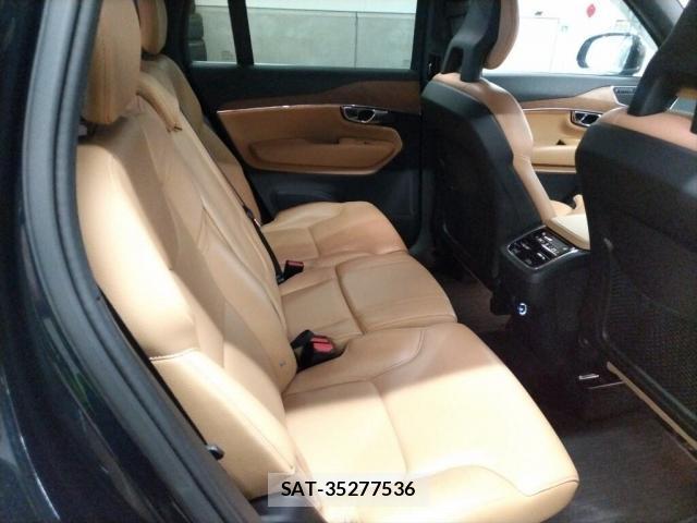 Volvo XC90 2016-07 8729440-3