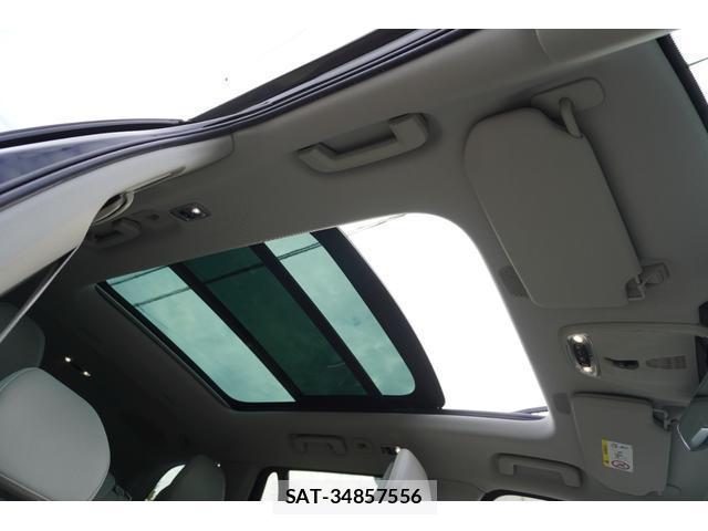 Volvo XC90 2017-10 8731278-18