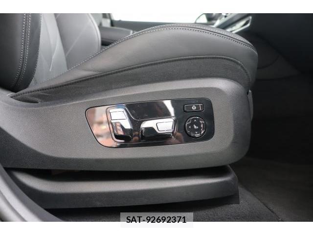 Bmw XM 2023-12 8730282-17