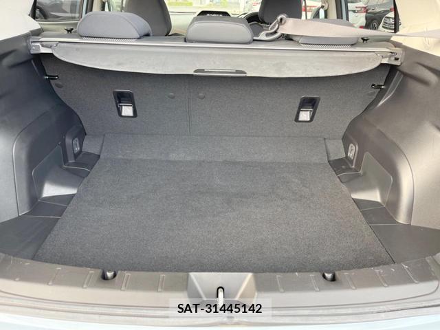 Subaru XV 2018-02 8727961-10
