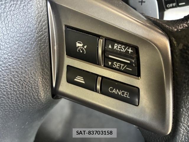 Subaru XV 2013-10 8728394-12