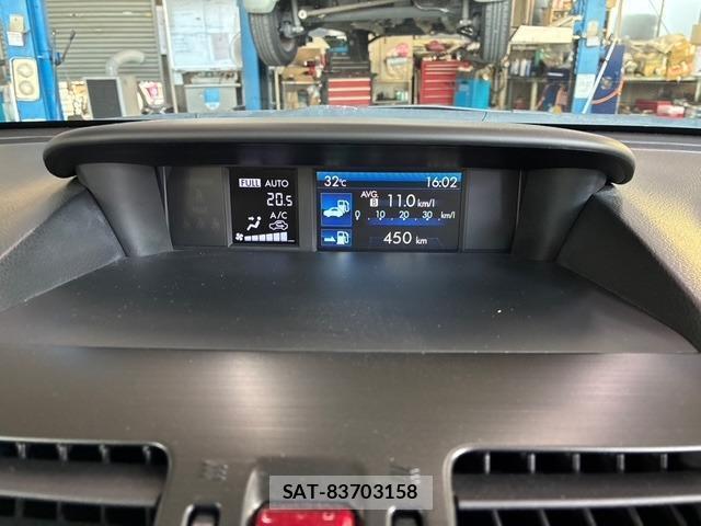 Subaru XV 2013-10 8728394-16