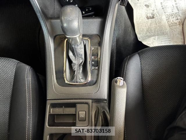 Subaru XV 2013-10 8728394-18