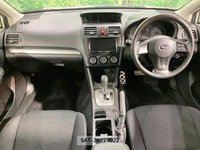 Subaru XV 2013-08 8728849-1