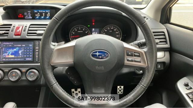 Subaru XV 2014-04 8729657-16