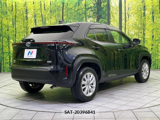 Toyota YARIS CROSS 2021-03 8725878-16