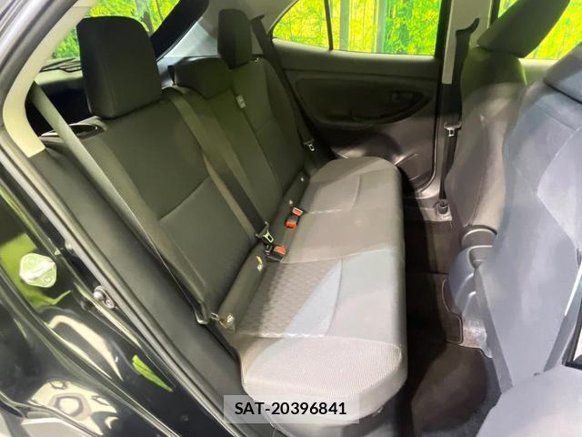 Toyota YARIS CROSS 2021-03 8725878-8