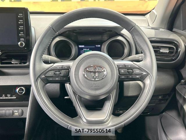 Toyota YARIS CROSS 2021-03 8725919-10
