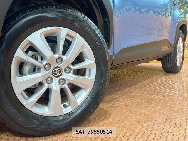 Toyota YARIS CROSS 2021-03 8725919-12