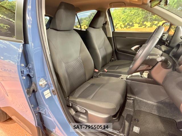 Toyota YARIS CROSS 2021-03 8725919-7