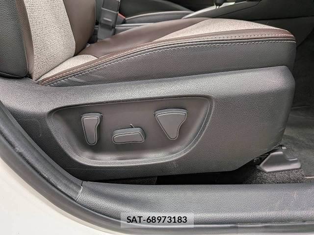 Toyota YARIS CROSS 2020-09 8726001-7