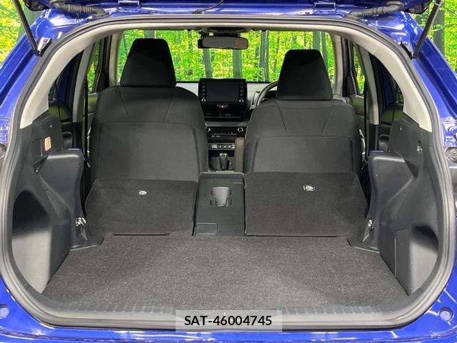 Toyota YARIS CROSS 2021-09 8726742-10