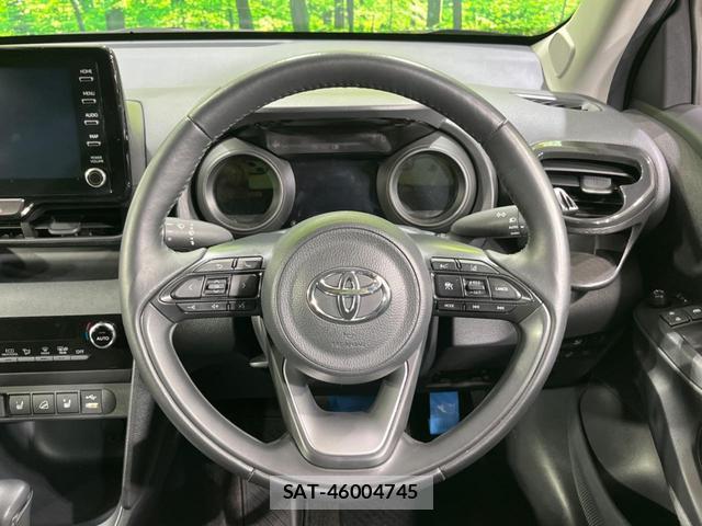 Toyota YARIS CROSS 2021-09 8726742-11
