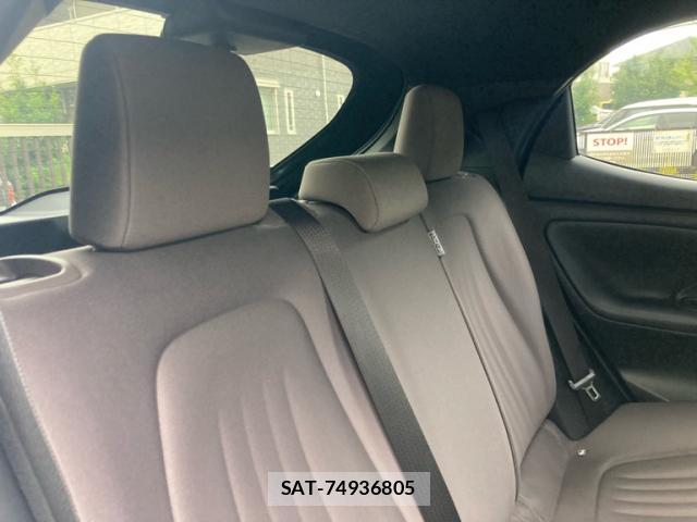 Toyota YARIS CROSS 2020-09 8727290-11