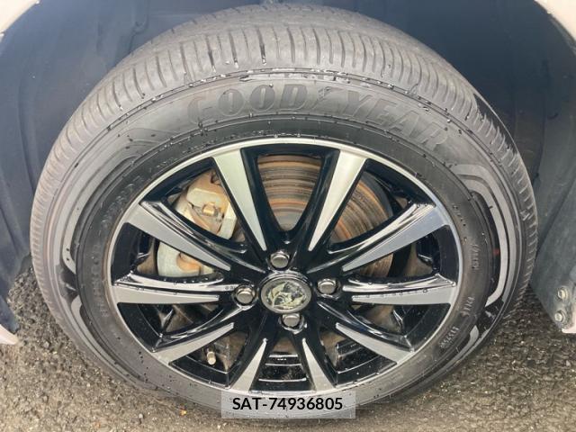 Toyota YARIS CROSS 2020-09 8727290-13