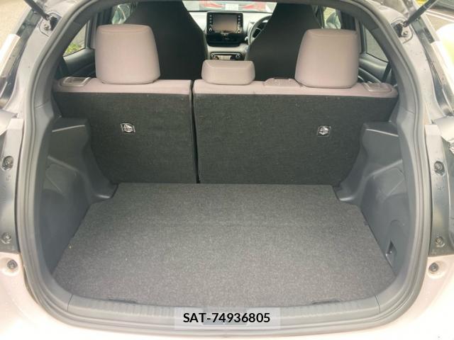 Toyota YARIS CROSS 2020-09 8727290-14